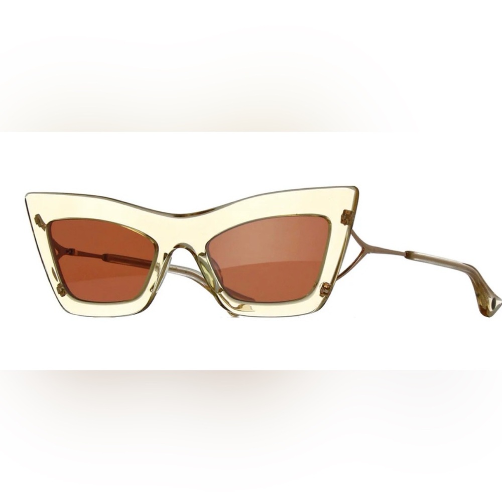 DITA
Erasur
DTS-507 - 03 sunglasses